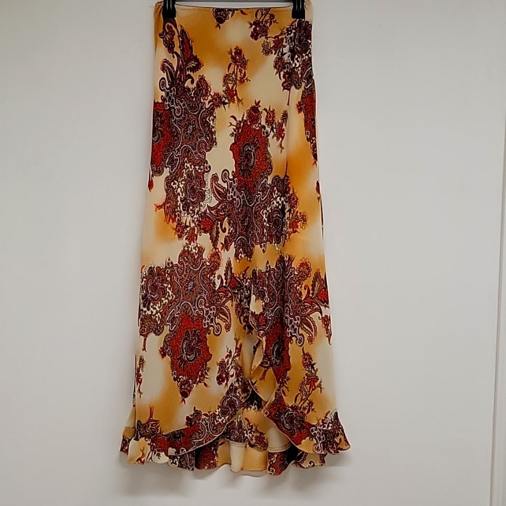Russell Kemp New York Maxi Skirt Size 8 Beautiful Floral Print with Ruffled Hem